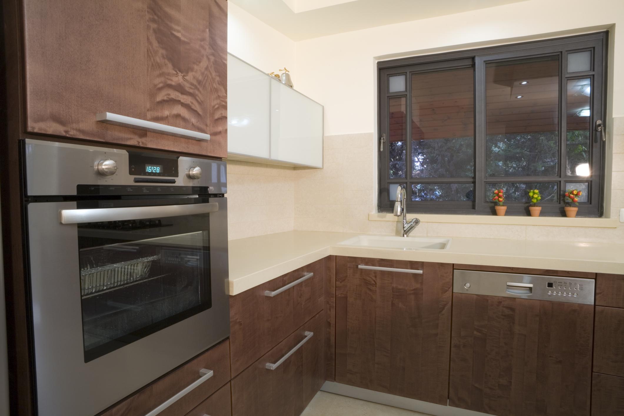 Refinishing & Repainting Services for Kitchen Cabinets